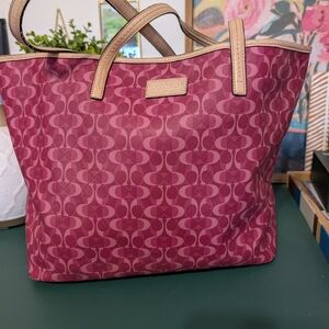 Coach Peyton Park Dream C Medium Tote.